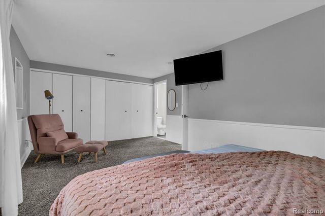 29994 Rambling Road, Southfield, MI 48076