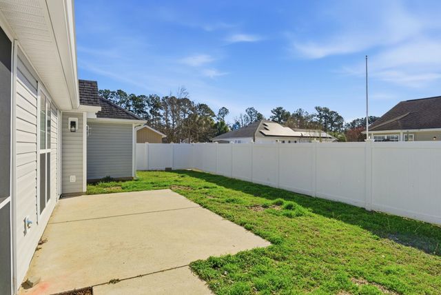 203 Silverbelle Blvd., Longs, SC 29568