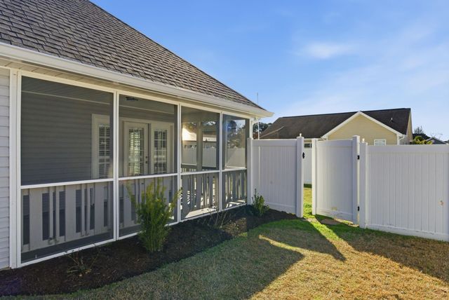 203 Silverbelle Blvd., Longs, SC 29568