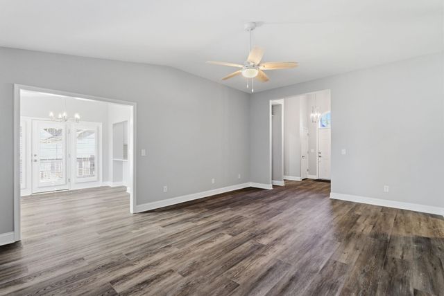 203 Silverbelle Blvd., Longs, SC 29568