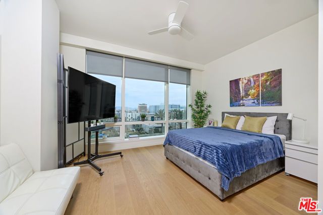 877 S Francisco Street 1220, Los Angeles, CA 90017
