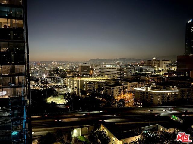 877 S Francisco Street 1220, Los Angeles, CA 90017