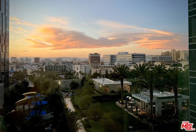 877 S Francisco Street 1220, Los Angeles, CA 90017