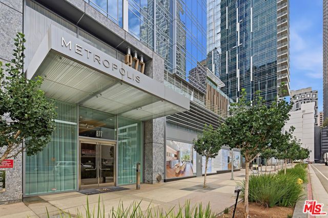 877 S Francisco Street 1220, Los Angeles, CA 90017
