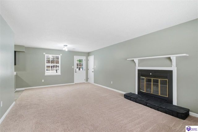 450 Pearman Avenue, Radcliff, KY 40160