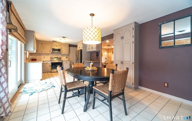 108 Wayne Lane, Meriden, CT 06450