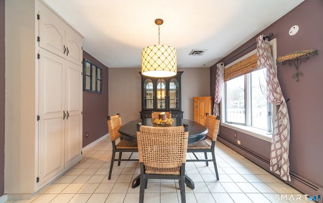 108 Wayne Lane, Meriden, CT 06450