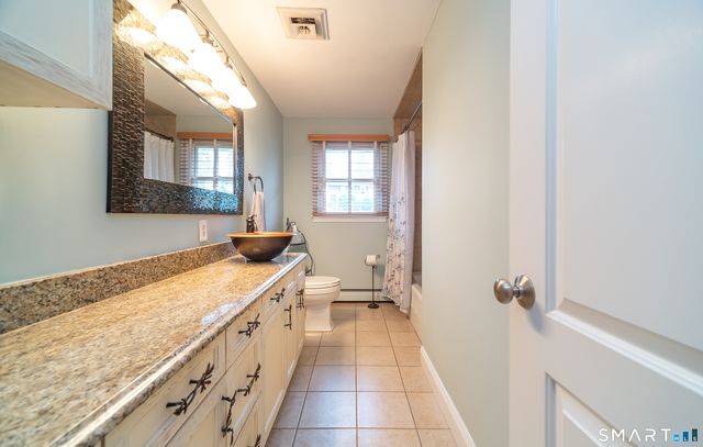 108 Wayne Lane, Meriden, CT 06450