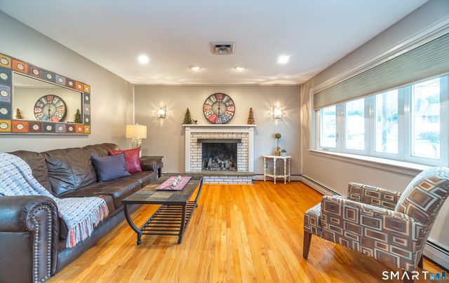 108 Wayne Lane, Meriden, CT 06450