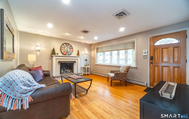 108 Wayne Lane, Meriden, CT 06450