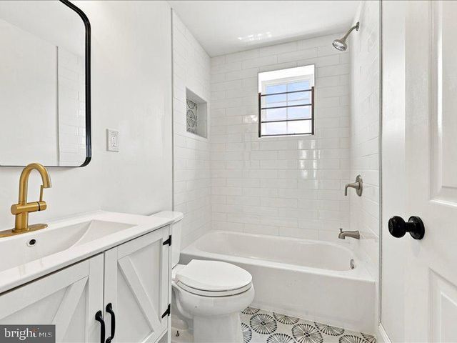7134 GUYER AVE, Philadelphia, PA 19153