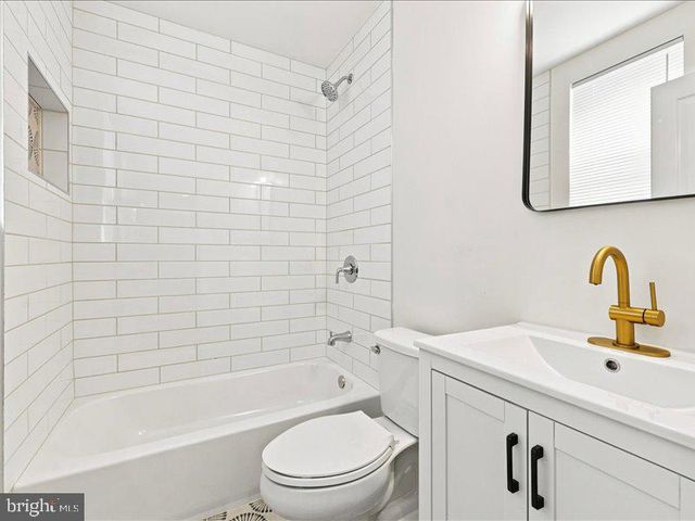 7134 GUYER AVE, Philadelphia, PA 19153