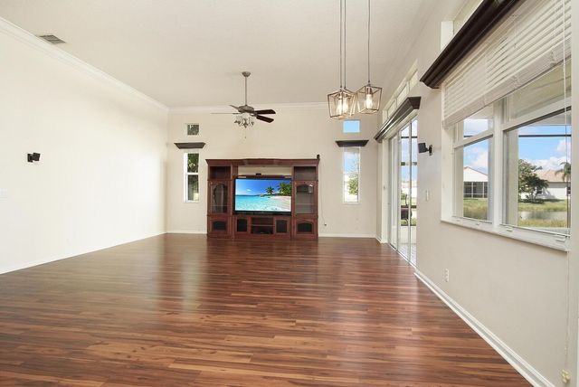 181 NW Magnolia Lakes Boulevard, Port St Lucie, FL 34986