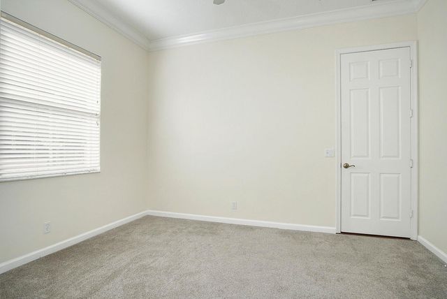 181 NW Magnolia Lakes Boulevard, Port St Lucie, FL 34986