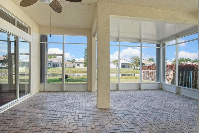 181 NW Magnolia Lakes Boulevard, Port St Lucie, FL 34986