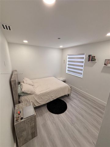 1114 Tupelo Way, Weston, FL 33327