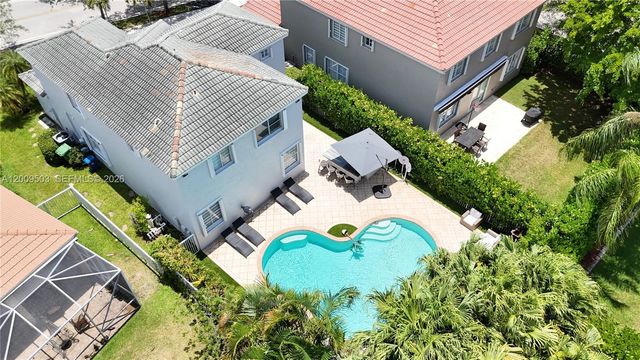 1114 Tupelo Way, Weston, FL 33327