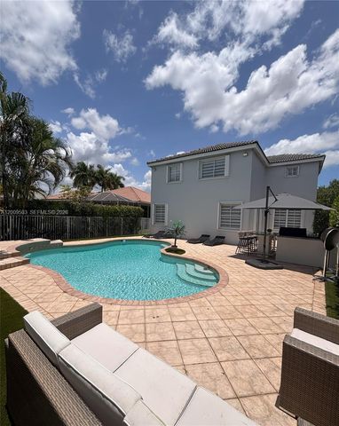 1114 Tupelo Way, Weston, FL 33327