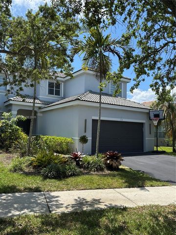 1114 Tupelo Way, Weston, FL 33327
