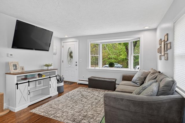 31 Mount View Dr., Clinton, MA 01510