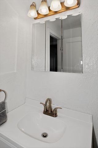 31 Mount View Dr., Clinton, MA 01510