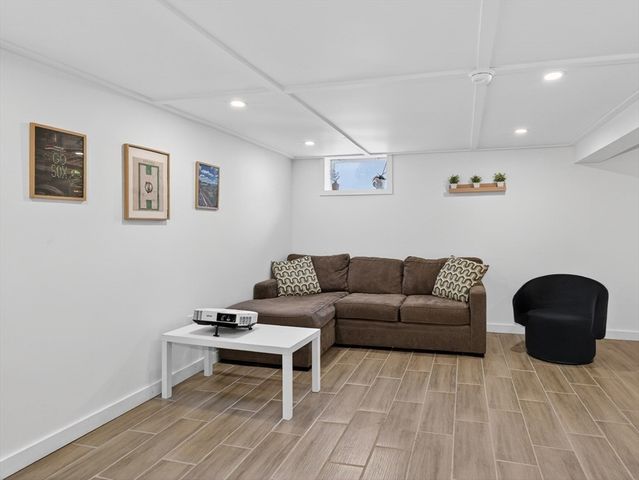 31 Mount View Dr., Clinton, MA 01510