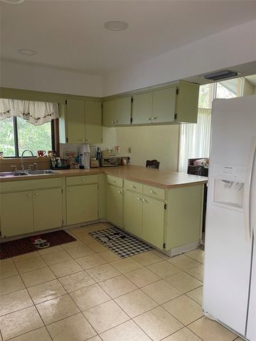 14 CANTERBURY DRIVE, Haines City, FL 33844