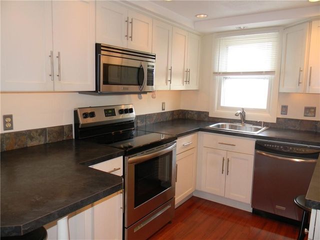 152 Elmgrove Avenue, Providence, RI 02906