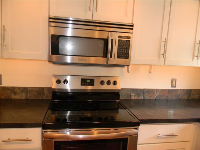 152 Elmgrove Avenue, Providence, RI 02906