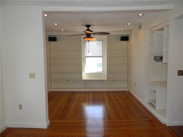 152 Elmgrove Avenue, Providence, RI 02906