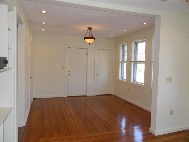 152 Elmgrove Avenue, Providence, RI 02906