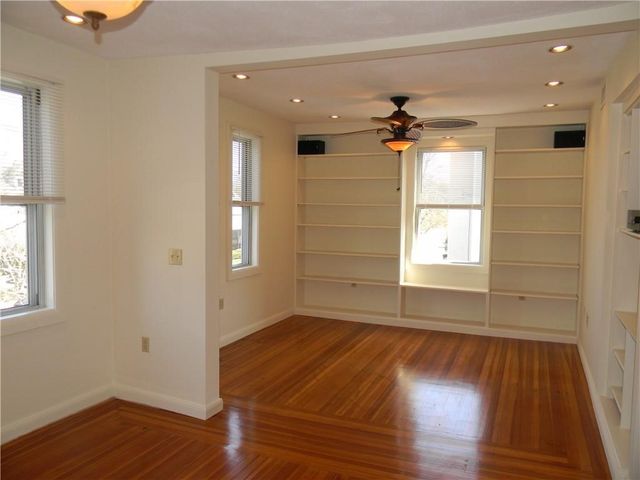 152 Elmgrove Avenue, Providence, RI 02906