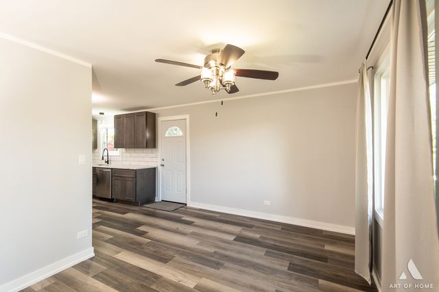 10956 S Nagle Avenue, Worth, IL 60482