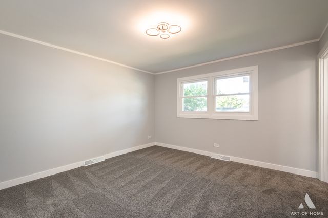 10956 S Nagle Avenue, Worth, IL 60482