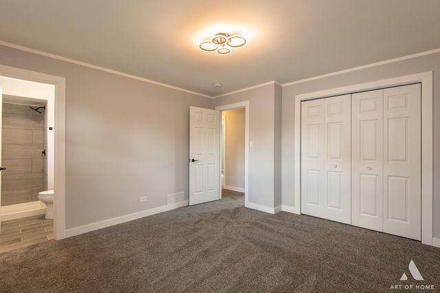 10956 S Nagle Avenue, Worth, IL 60482