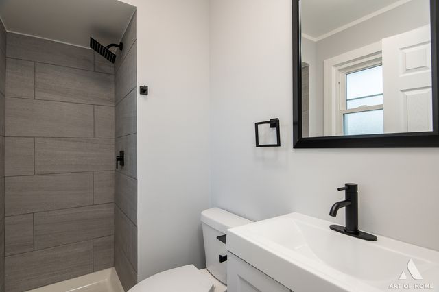 10956 S Nagle Avenue, Worth, IL 60482