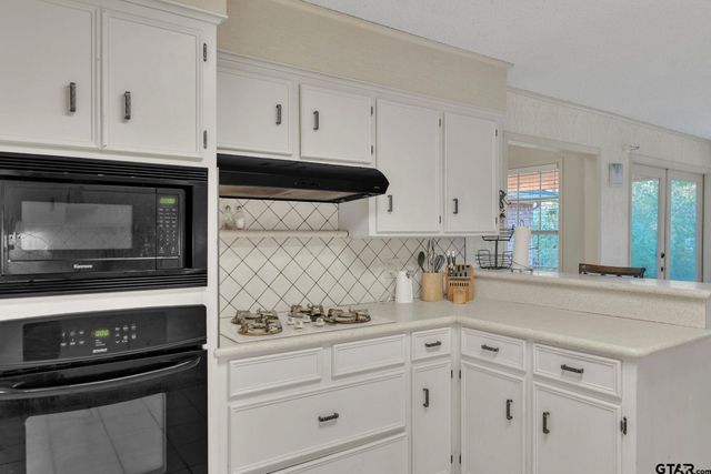 1816 Chipco Dr, Tyler, TX 75703