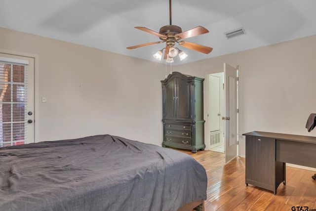 1816 Chipco Dr, Tyler, TX 75703