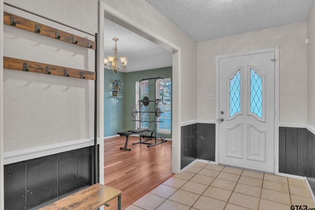 1816 Chipco Dr, Tyler, TX 75703