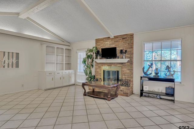 1816 Chipco Dr, Tyler, TX 75703