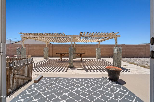 8547 W MAGNUM Drive, Arizona City, AZ 85123