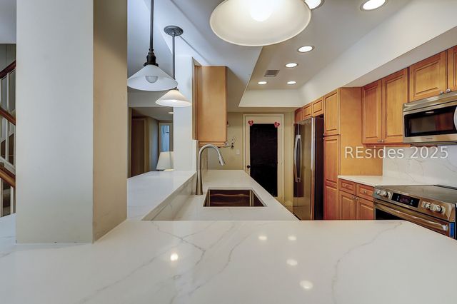 225 S Sea Pines Dr Apt 1406, Hilton Head Island, SC 29928