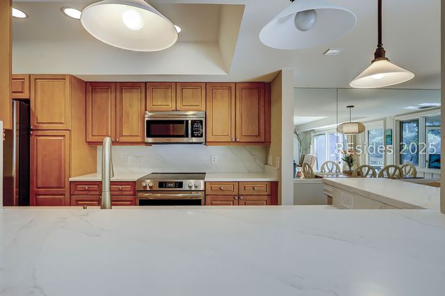 225 S Sea Pines Dr Apt 1406, Hilton Head Island, SC 29928