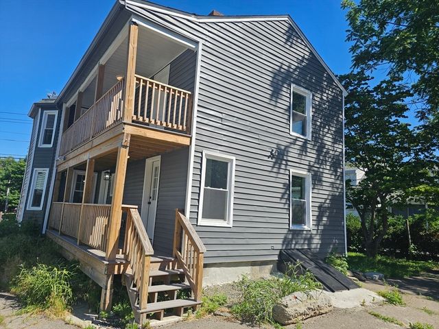 32 Shores 1, Taunton, MA 02780