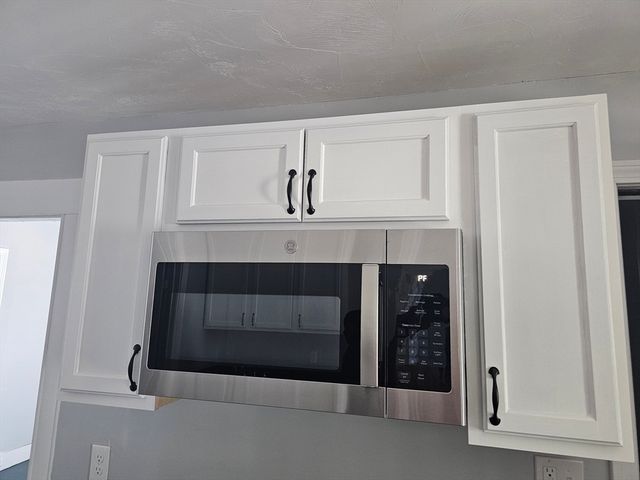 32 Shores 1, Taunton, MA 02780