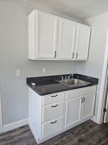 32 Shores 1, Taunton, MA 02780