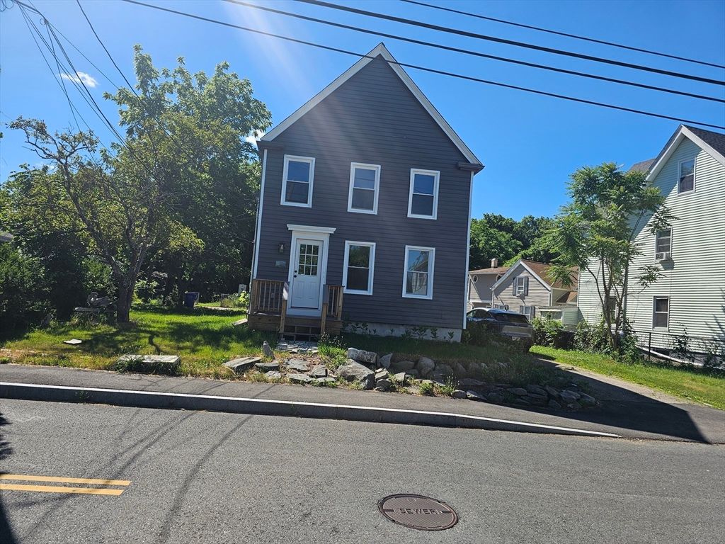 32 Shores 1, Taunton, MA 02780