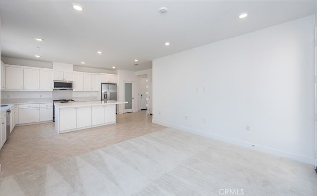 363 Proctor, Irvine, CA 92618