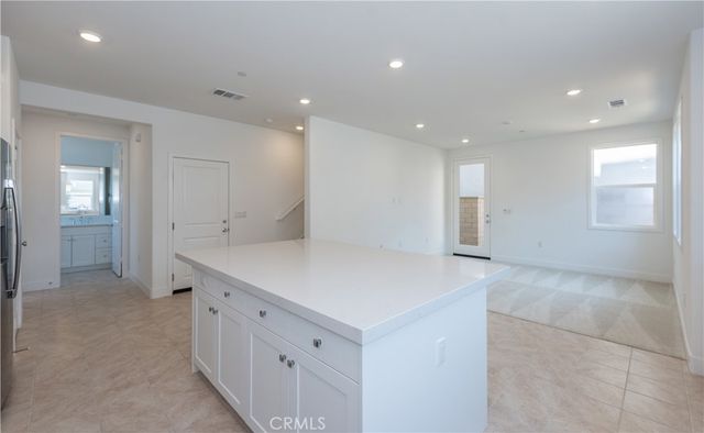 363 Proctor, Irvine, CA 92618