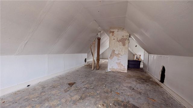 2708 Garbett St, Mckeesport, PA 15132